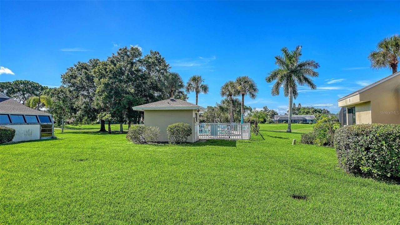 2761 Horseshoe Court, Unit Q4, Sarasota, FL 34235 Photo