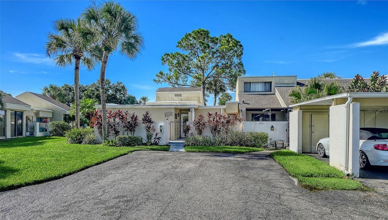 2761 Horseshoe Court, Unit Q4, Sarasota, FL 34235 Photo
