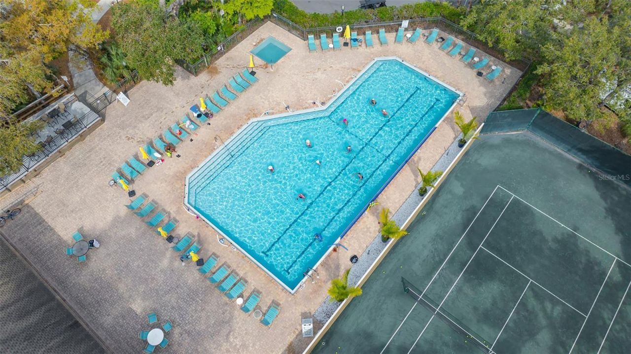 2761 Horseshoe Court, Unit Q4, Sarasota, FL 34235 Photo