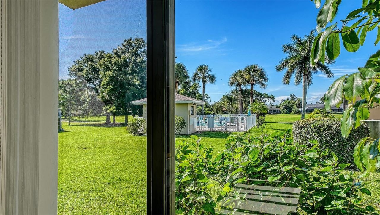 2761 Horseshoe Court, Unit Q4, Sarasota, FL 34235 Photo