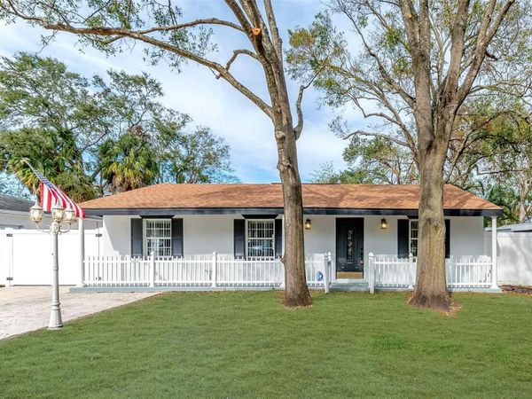 4727 W BAY VISTA AVENUE , TAMPA, FL 33611