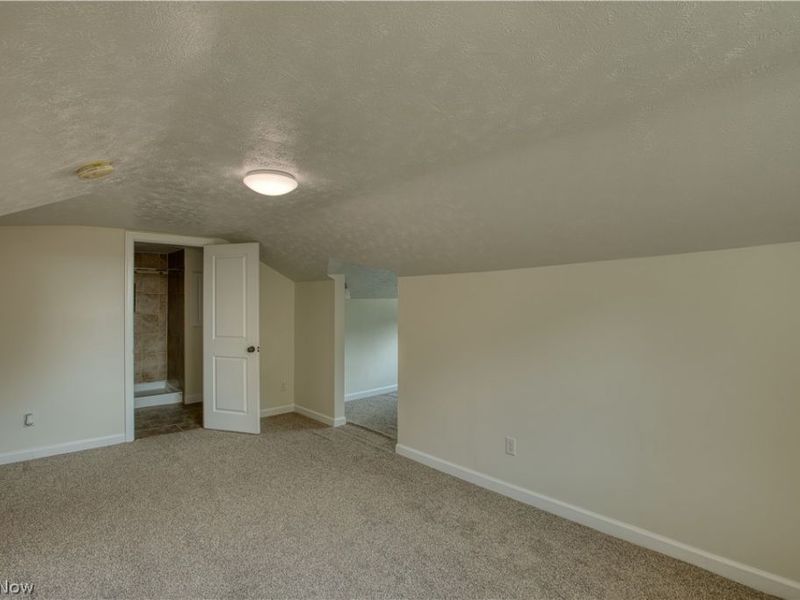 293 E Cassell Avenue , Barberton, OH 44203 Photo 14
