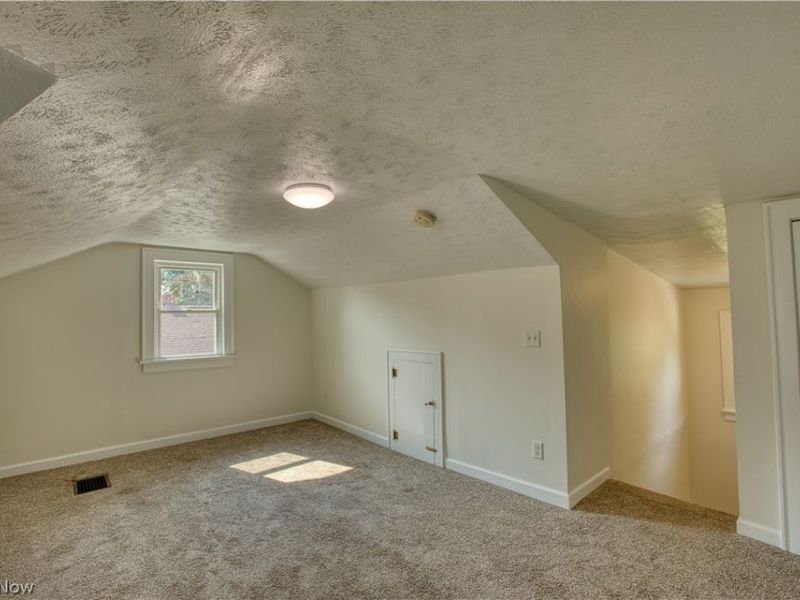 293 E Cassell Avenue , Barberton, OH 44203 Photo 15