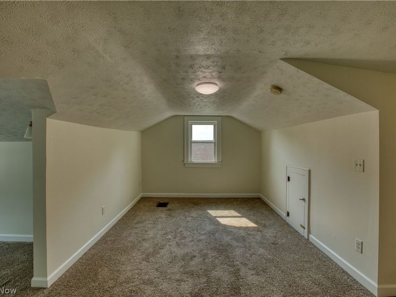 293 E Cassell Avenue , Barberton, OH 44203 Photo 17