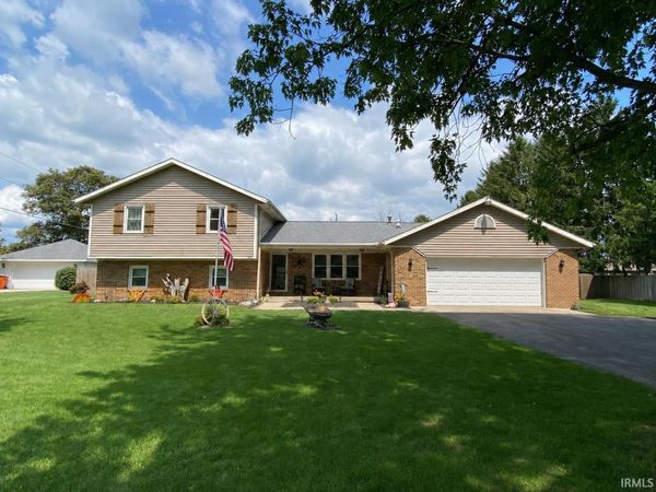 102 CANDY Lane, Sharpsville, IN 46068