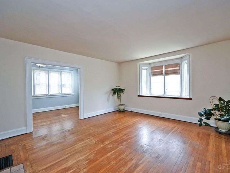 3658 Bellecrest Avenue, Cincinnati, OH 45208 Photo 7