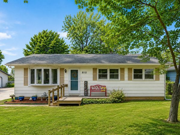 8112 7th Street W , Rock Island, IL 61201