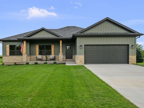 455 Rhonda Road , New Liberty, IA 52765