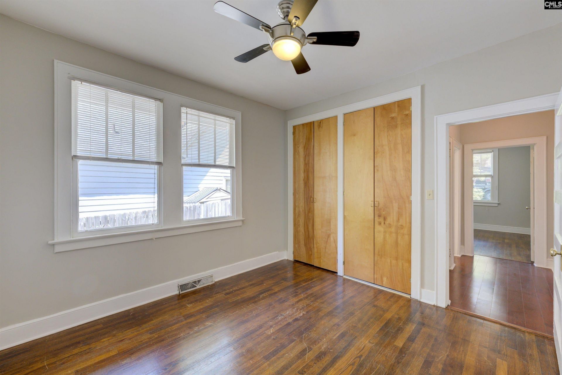 1002 Benton Street Photo 13