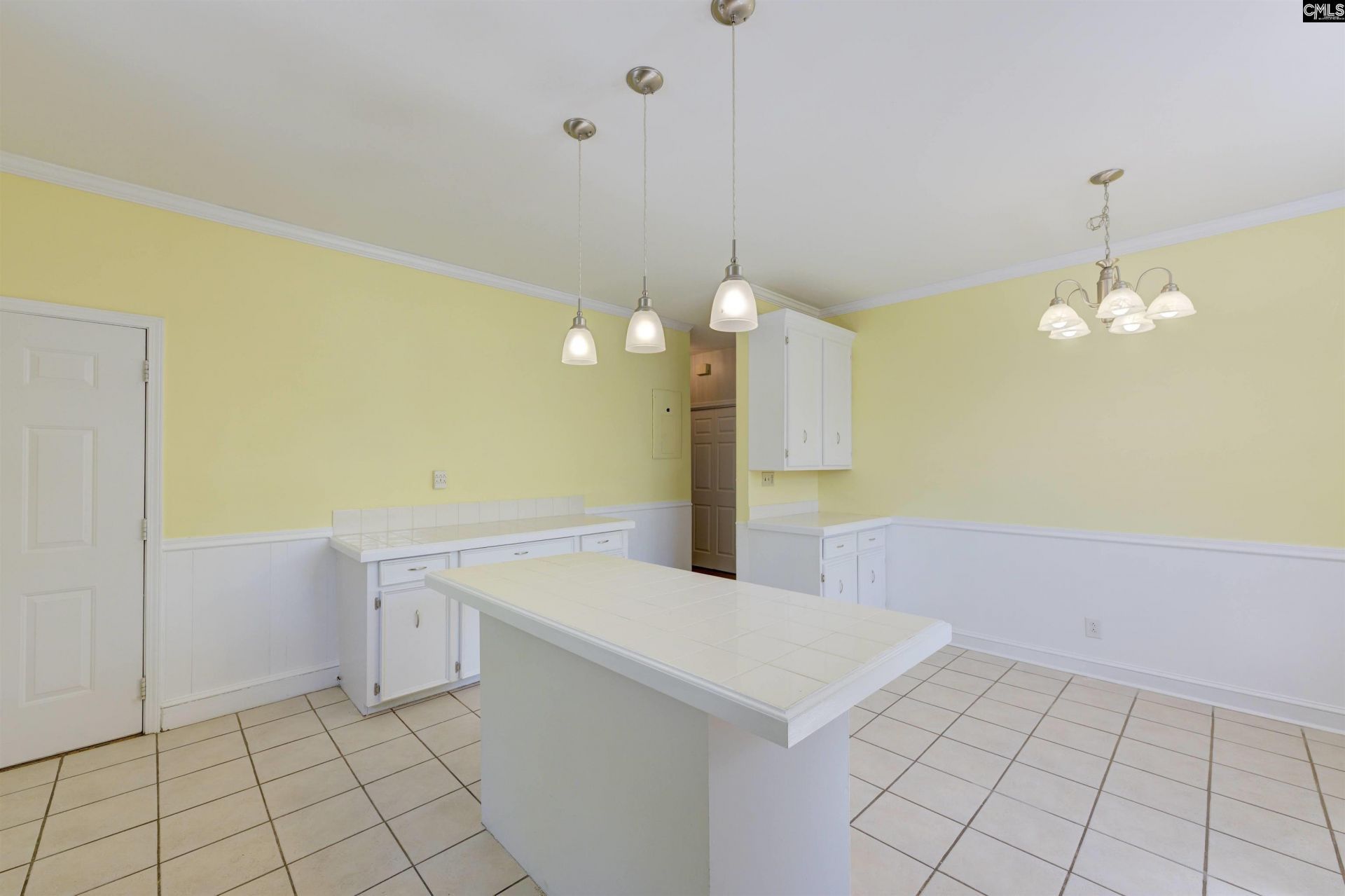 1002 Benton Street Photo 22