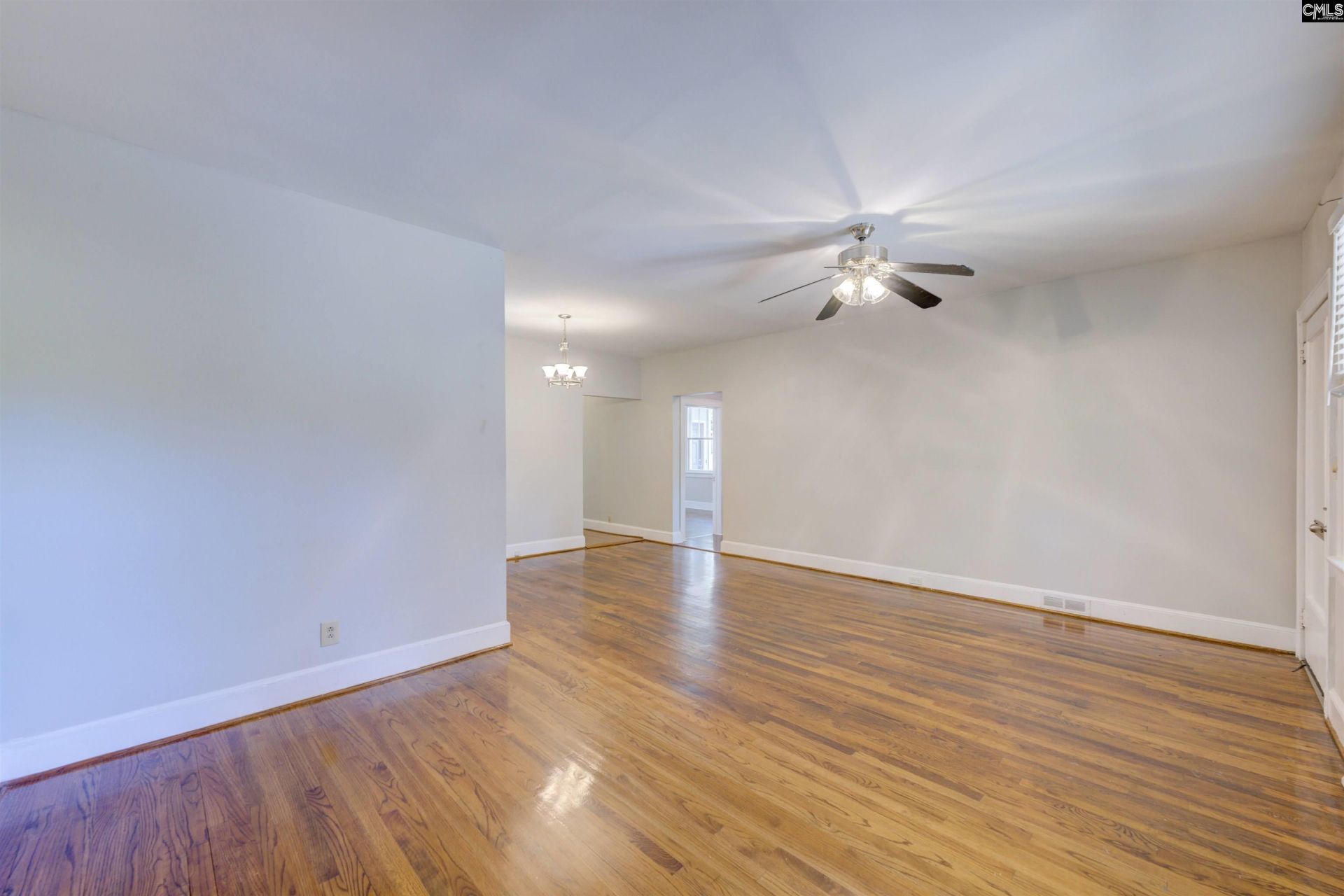 1002 Benton Street Photo 6