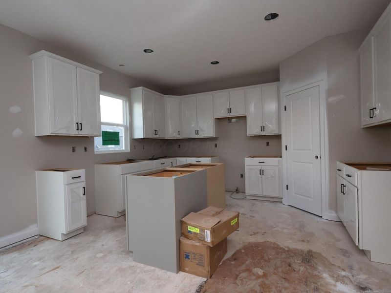 7931 Collins Drive, Reynoldsburg, OH 43068 Photo 5