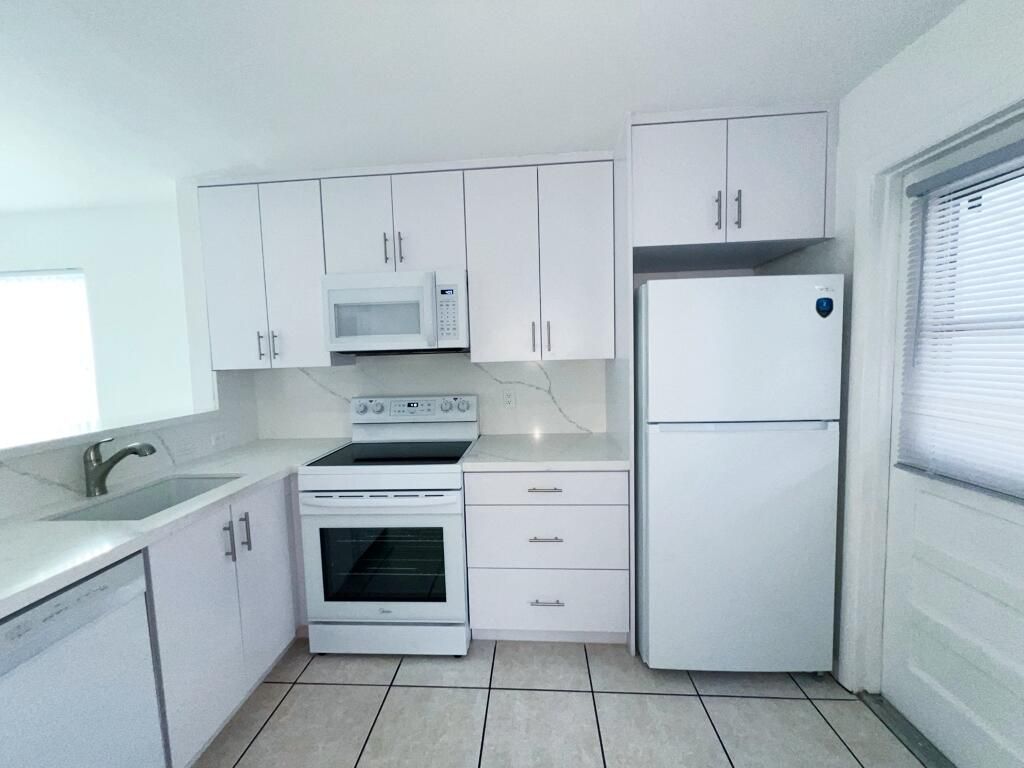 3777 NW 78th Avenue, Unit 46E, Davie, FL 33024 Photo