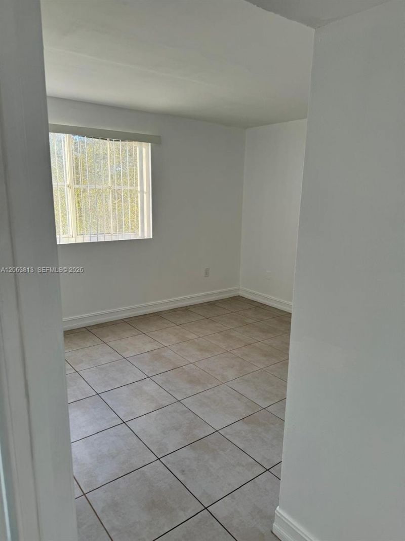 6135 NW 186th St , Unit 312, Hialeah, FL 33015 Photo