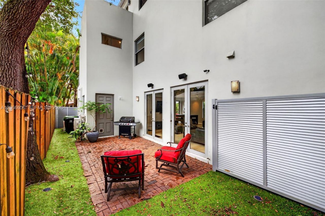 125 NE 16th Ter , Fort Lauderdale, FL 33301 Photo