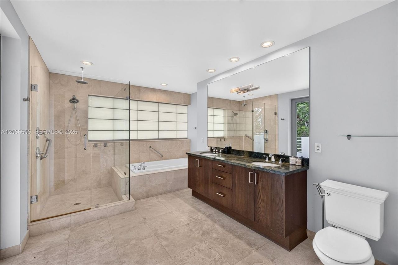 125 NE 16th Ter , Fort Lauderdale, FL 33301 Photo