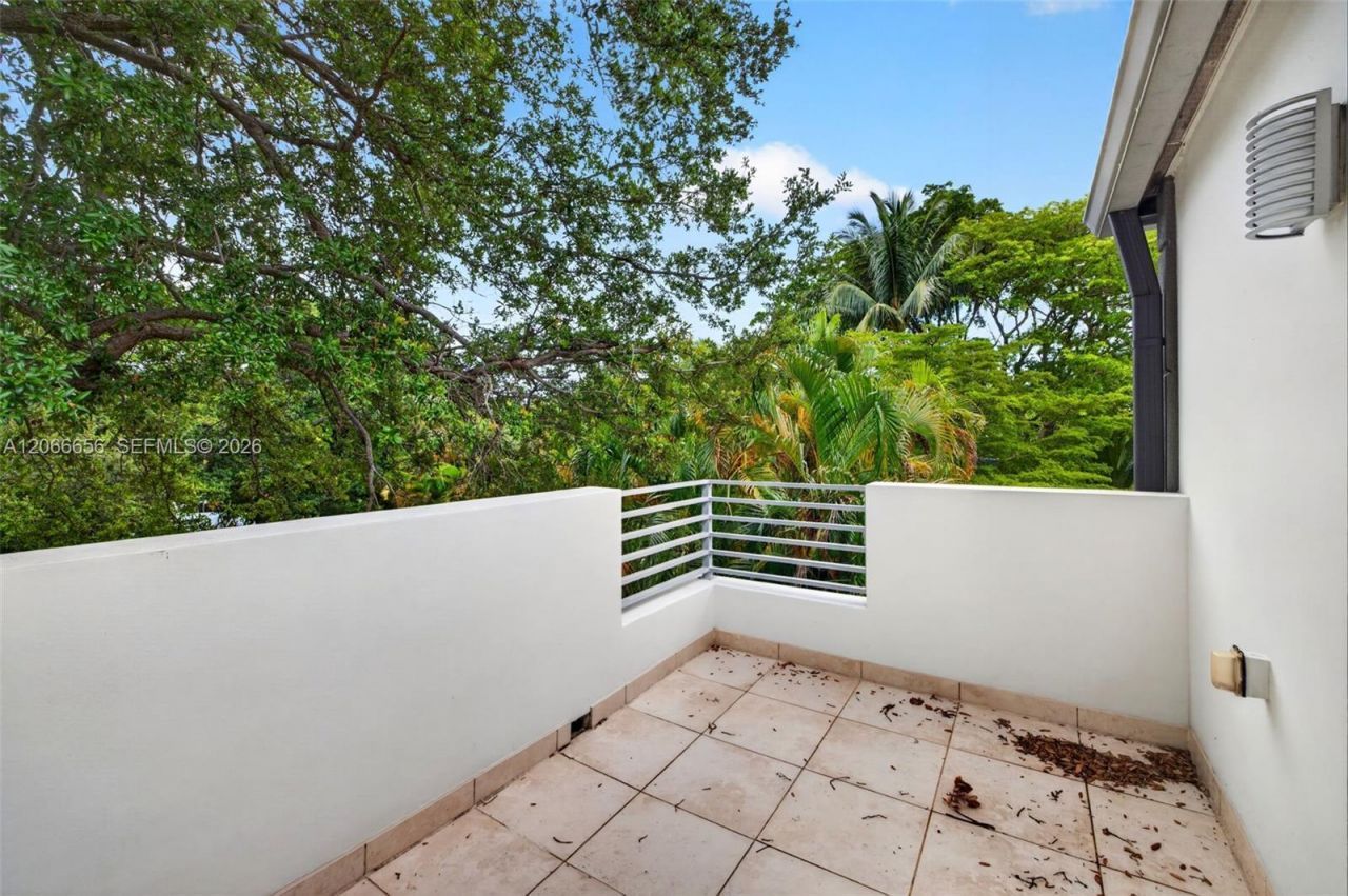 125 NE 16th Ter , Fort Lauderdale, FL 33301 Photo