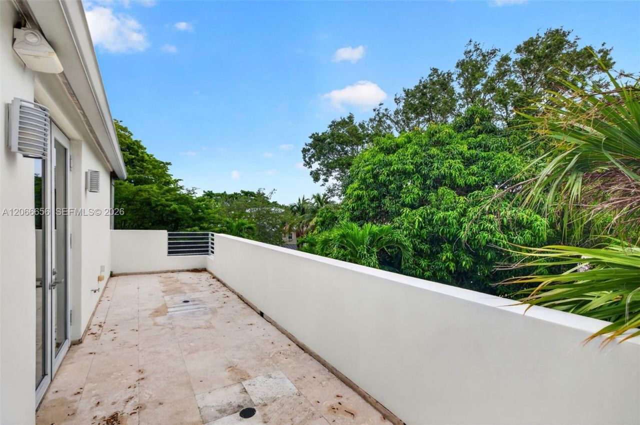 125 NE 16th Ter , Fort Lauderdale, FL 33301 Photo