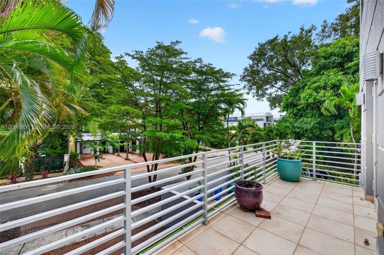 125 NE 16th Ter , Fort Lauderdale, FL 33301 Photo