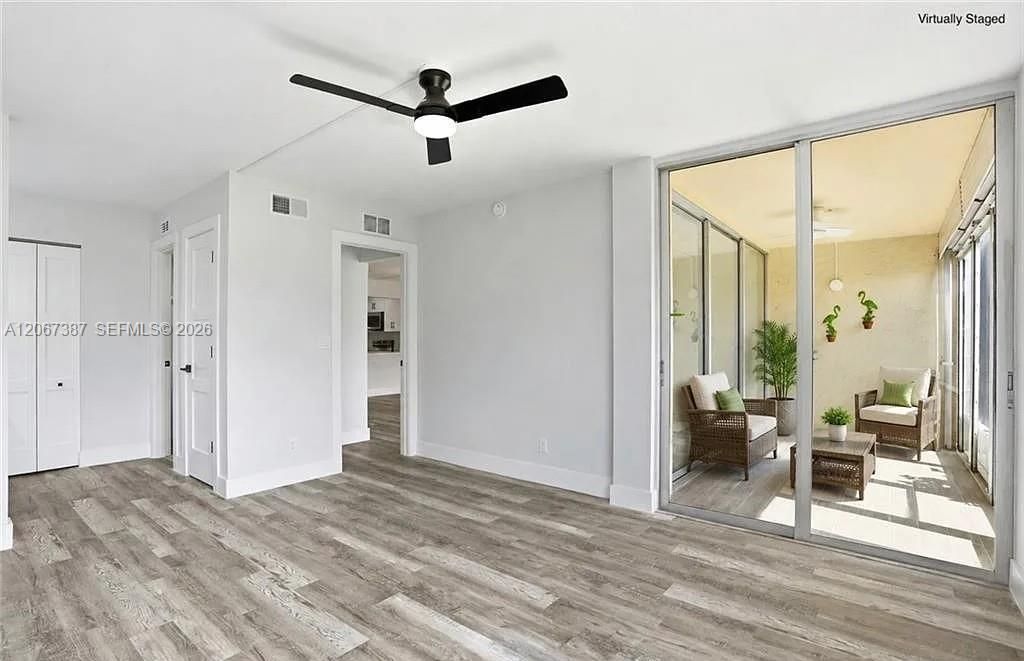 1085 Forest Lakes Dr , Unit 8102, Naples, FL 34105 Photo