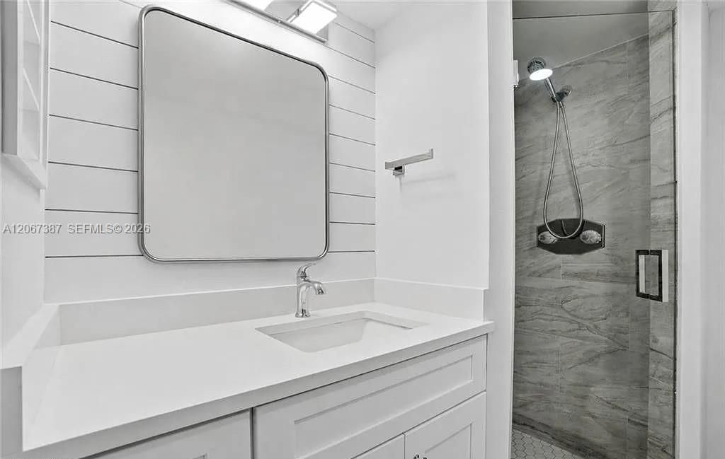 1085 Forest Lakes Dr , Unit 8102, Naples, FL 34105 Photo
