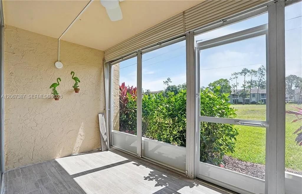 1085 Forest Lakes Dr , Unit 8102, Naples, FL 34105 Photo