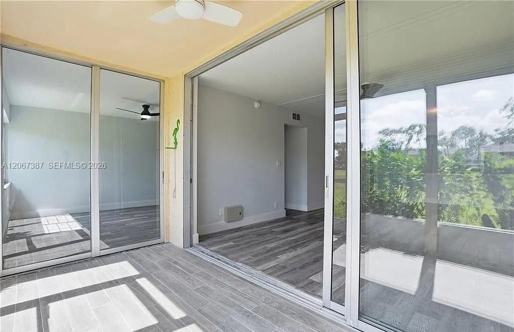1085 Forest Lakes Dr , Unit 8102, Naples, FL 34105 Photo