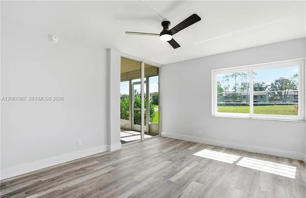 1085 Forest Lakes Dr , Unit 8102, Naples, FL 34105 Photo