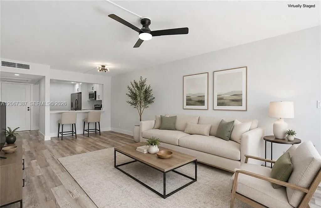 1085 Forest Lakes Dr , Unit 8102, Naples, FL 34105 Photo