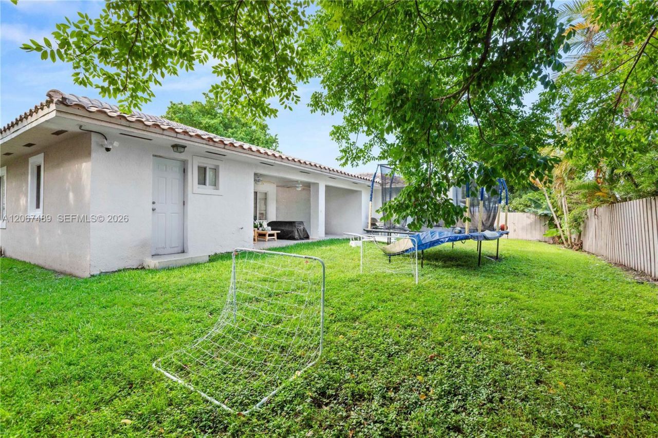 9840 NW 28th Ter , Doral, FL 33172 Photo