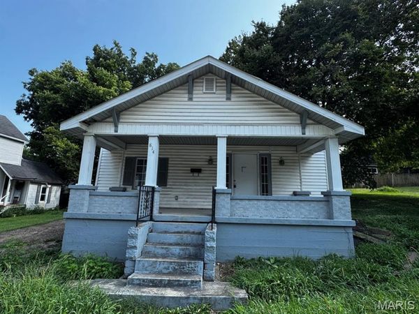 814 W Maud Street, Poplar Bluff, MO 63901
