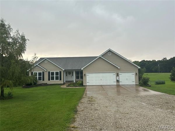 23507 Cabin Ridge Drive, Warrenton, MO 63383