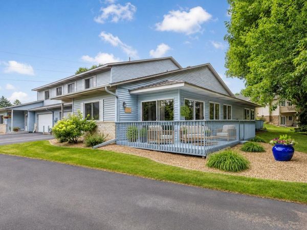 1154 Aston Circle, Burnsville, MN 55337