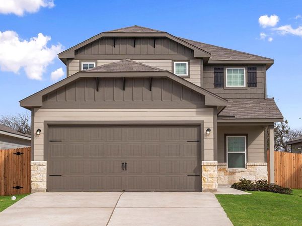 201 Paradise Canyon DR, Jarrell, TX 76537