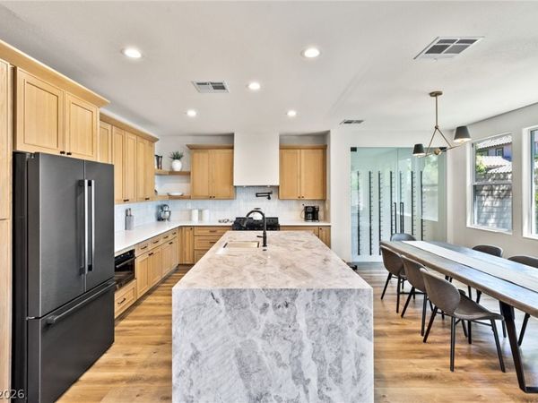 620 Wandering Violets Way, Las Vegas, NV 89138