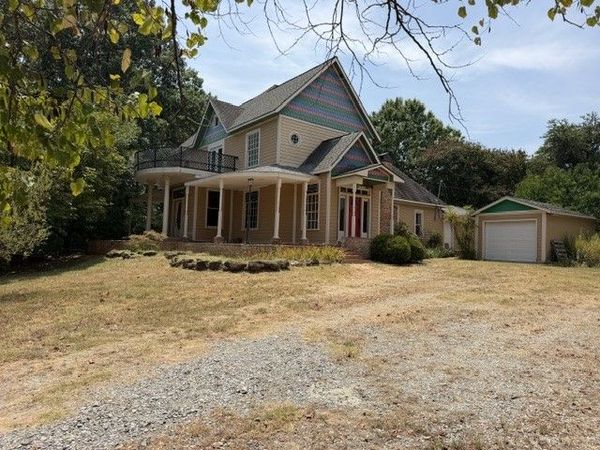 3075 Sawmill Road , Durant, OK 74701
