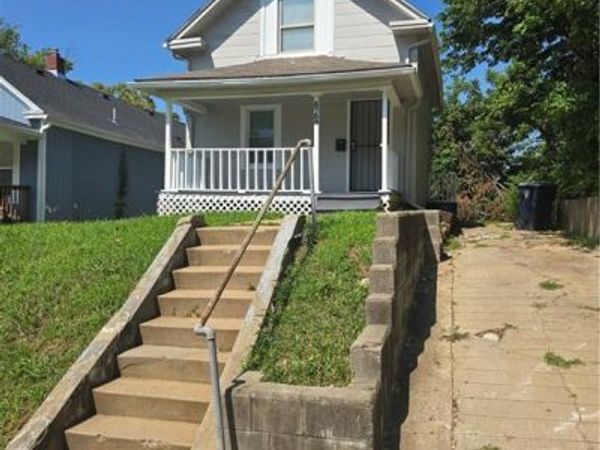 3738 BROOKLYN Avenue, Kansas City, MO 64109