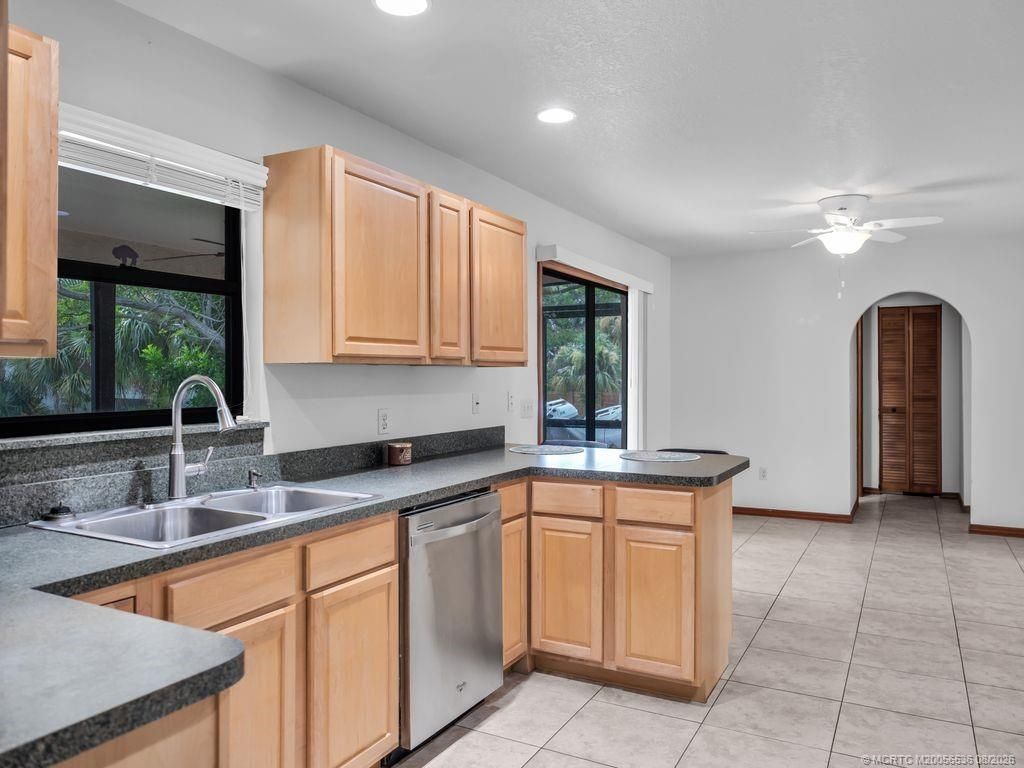 104 Sheridan Lane, Jensen Beach, FL 34957 Photo
