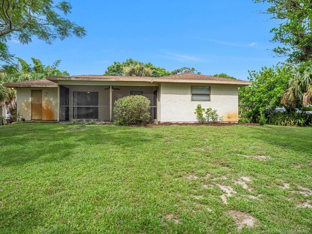 104 Sheridan Lane, Jensen Beach, FL 34957 Photo