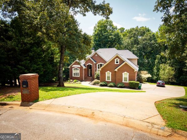 12426 Edgewater Drive, Hampton, GA 30228