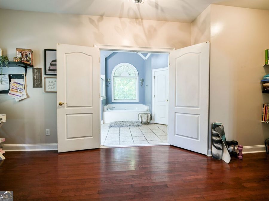 Property Image 33