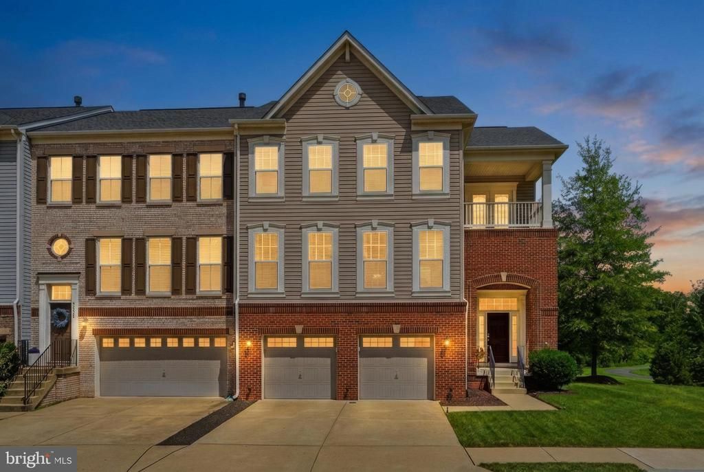 42628 Beckett Terrace, Ashburn, VA 20148 Main Photo