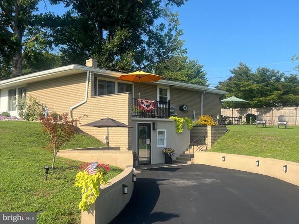 110 GRIFFITH DRIVE, DOUGLASSVILLE, PA 19518