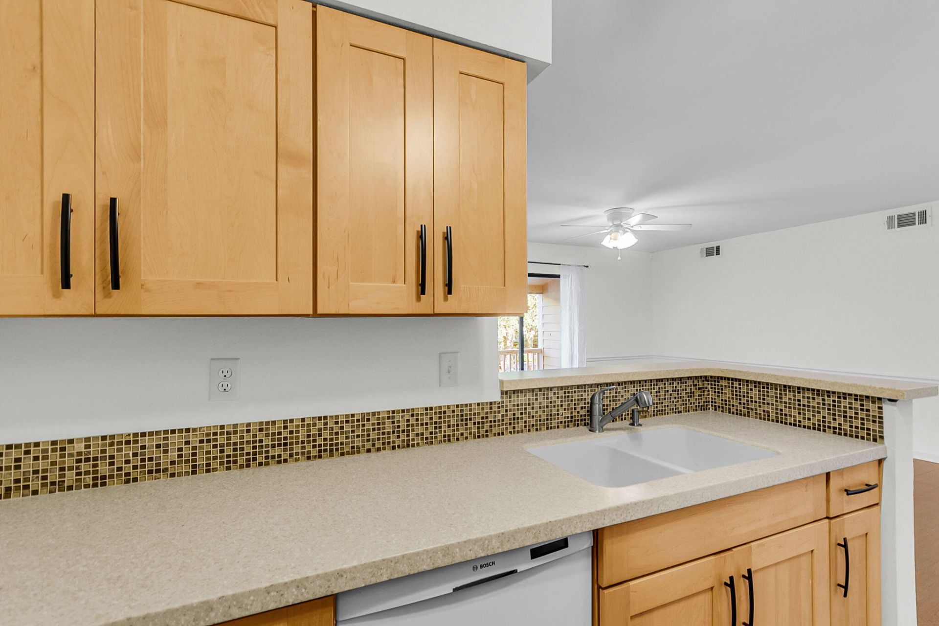 1054 Anna Knapp Boulevard Photo 13
