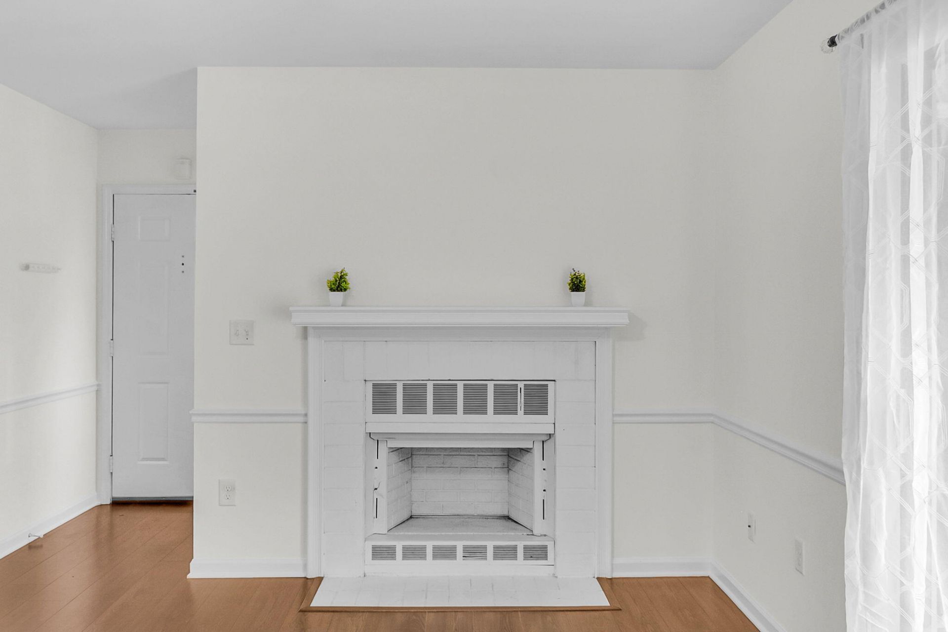 1054 Anna Knapp Boulevard Photo 19
