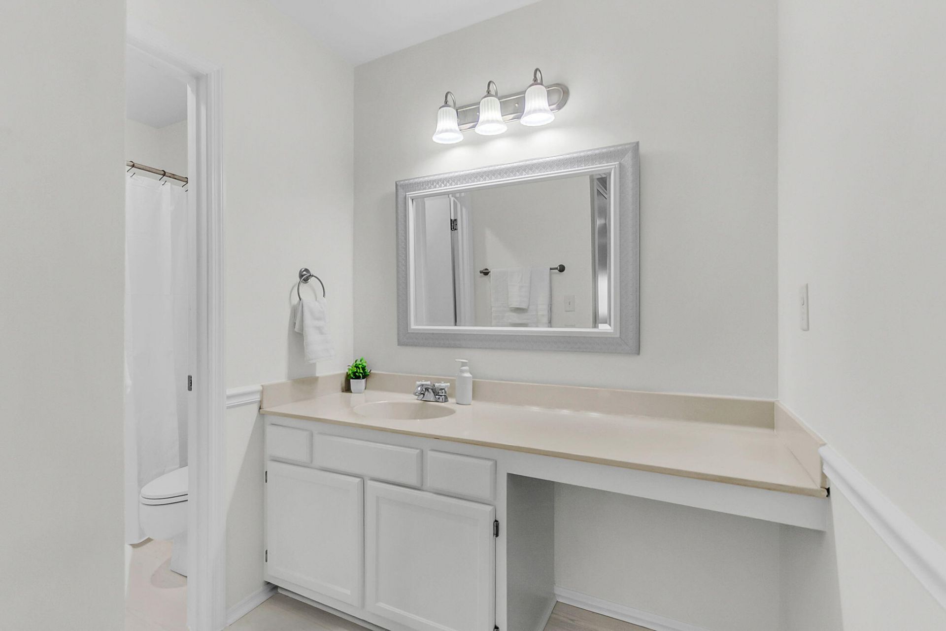 1054 Anna Knapp Boulevard Photo 39