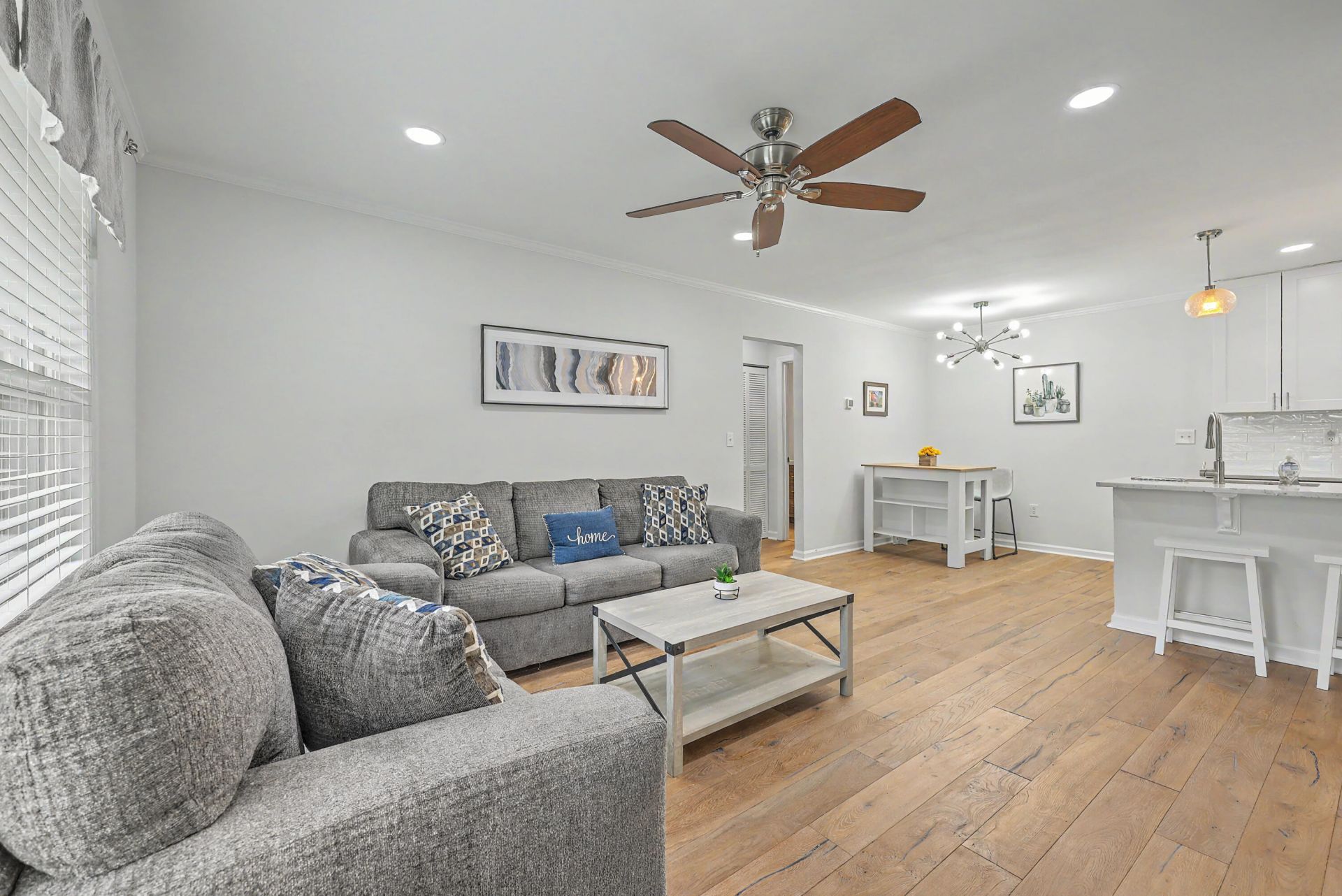 341 W Coleman Boulevard Photo 6