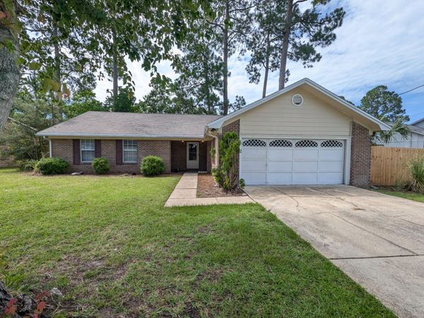 1625 N Campbell Drive, Fort Walton Beach, FL 32547