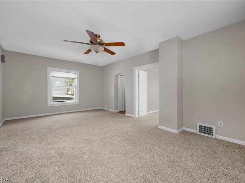 1244 W Erie Avenue, Lorain, OH 44052 Photo 8
