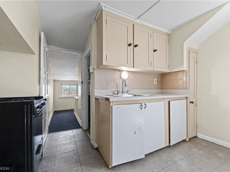 3477 Berea Road, Cleveland, OH 44111 Photo 31